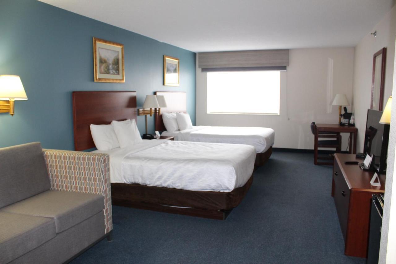 Reston Inn & Suites Spencer Exterior foto